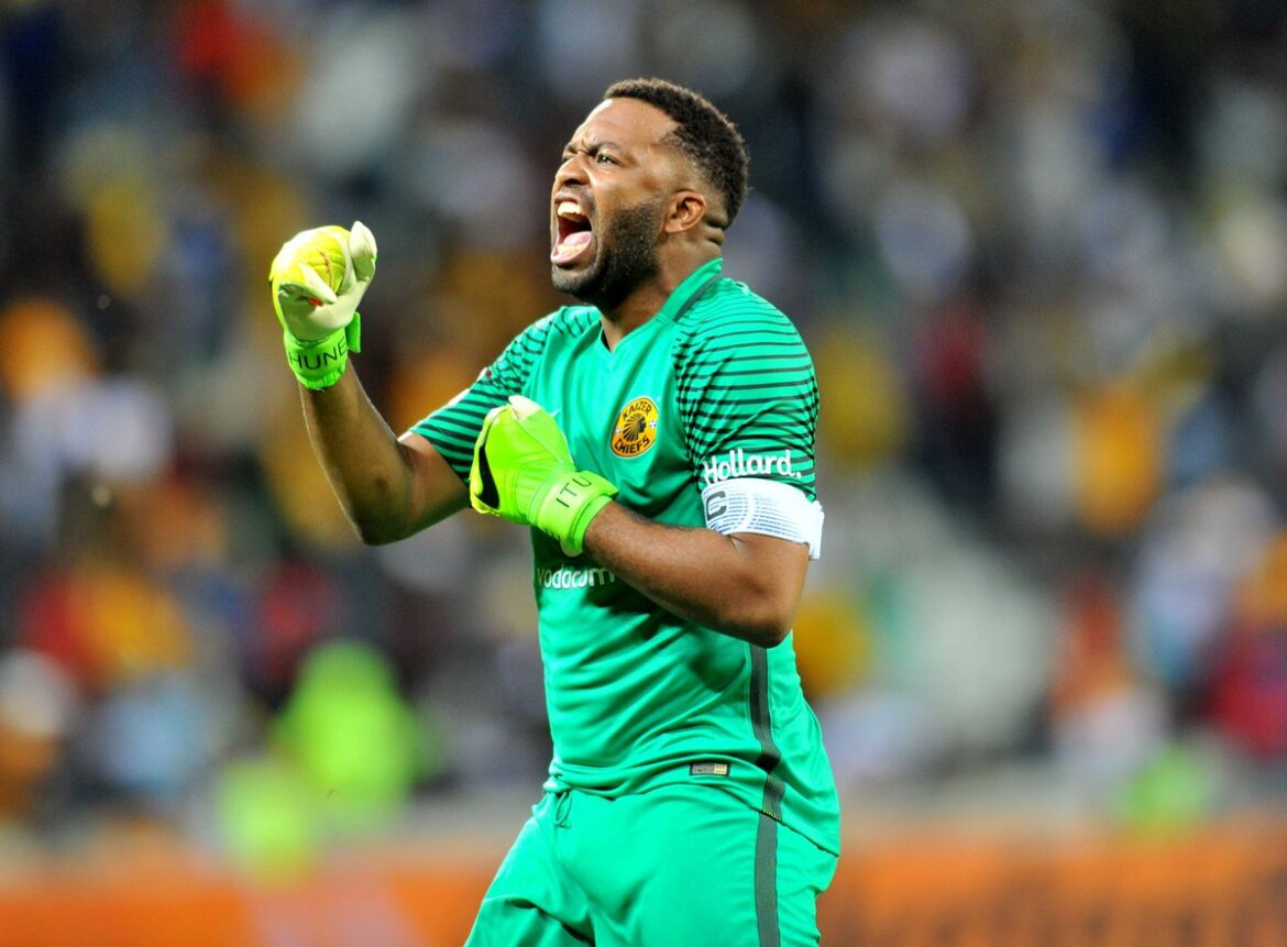 Itumeleng Khune is too old to play for Kaizer Chiefs