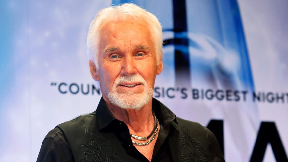 Kenny Rogers dies at the age of 81