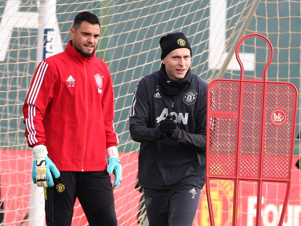 Manchester United played in an empty stadium
