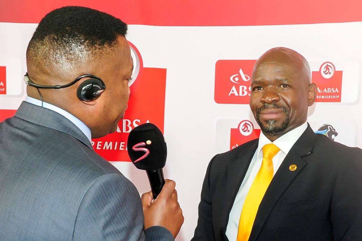Steve Komphela is the best candidate to replace Pitso at Sundowns