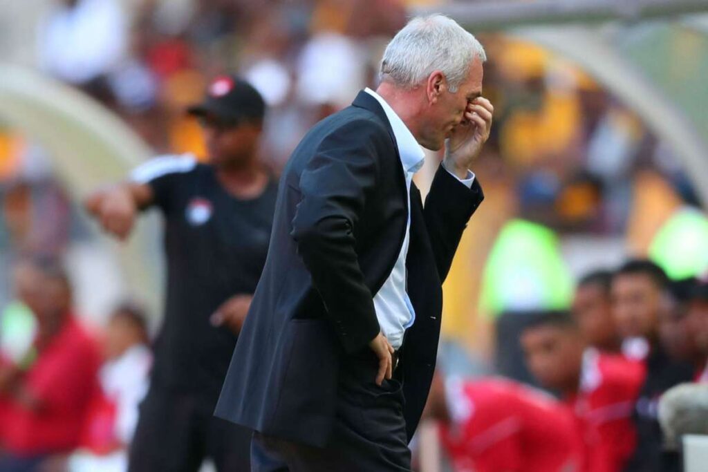 Ernst Middendorp's future at Kaizer Chiefs explained 2020-08-13