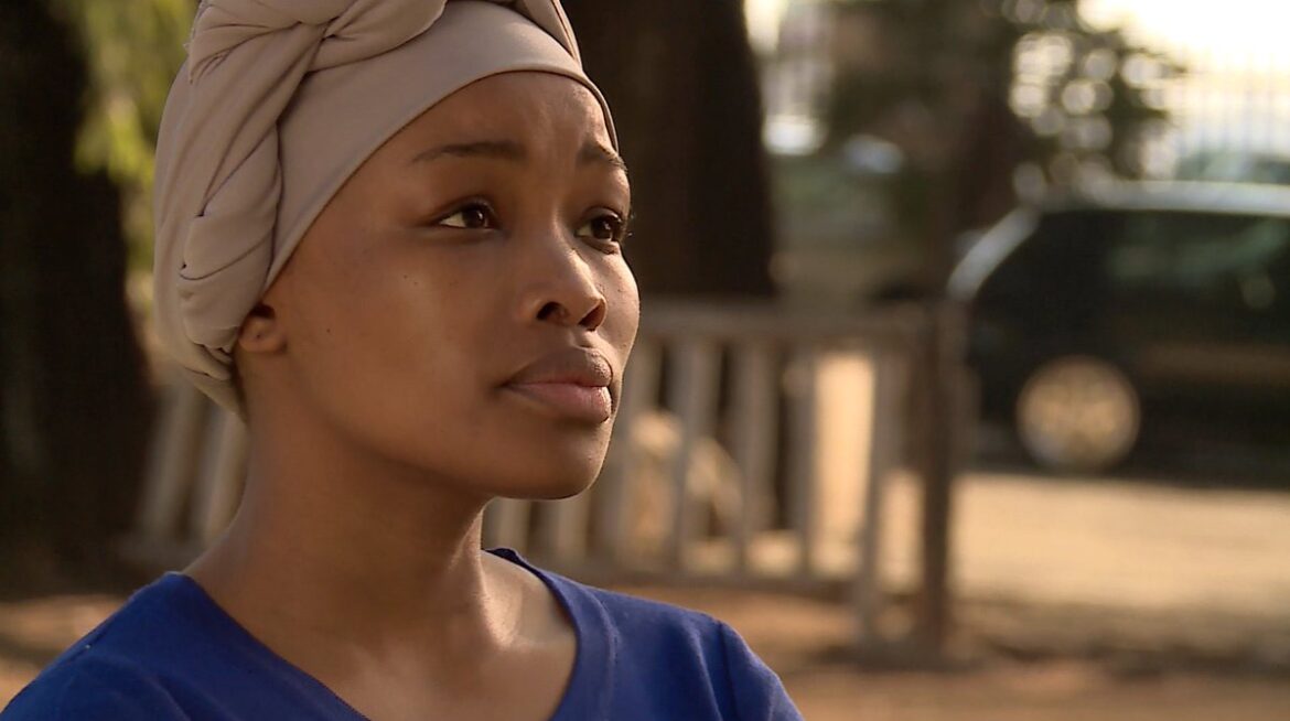 Isibaya Sihle helps Dabula