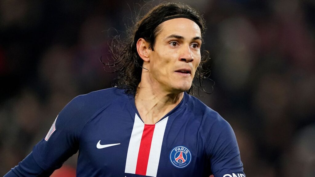 Manchester United signs Edinson Cavani the sign former PSG striker