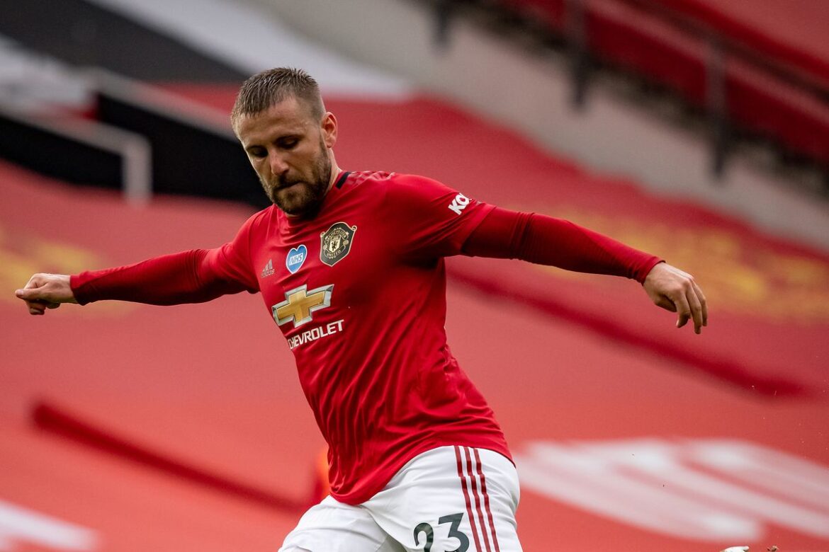 Manchester United beats Manchester City