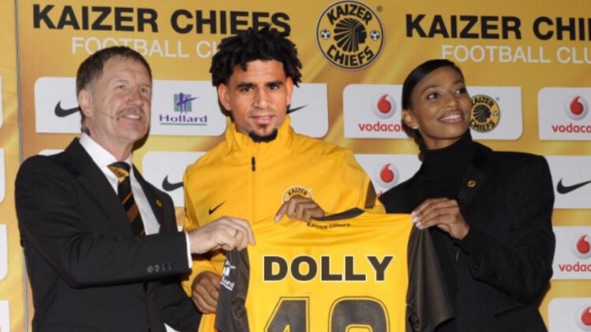 Kaizer Chiefs signs Keagan Dolly