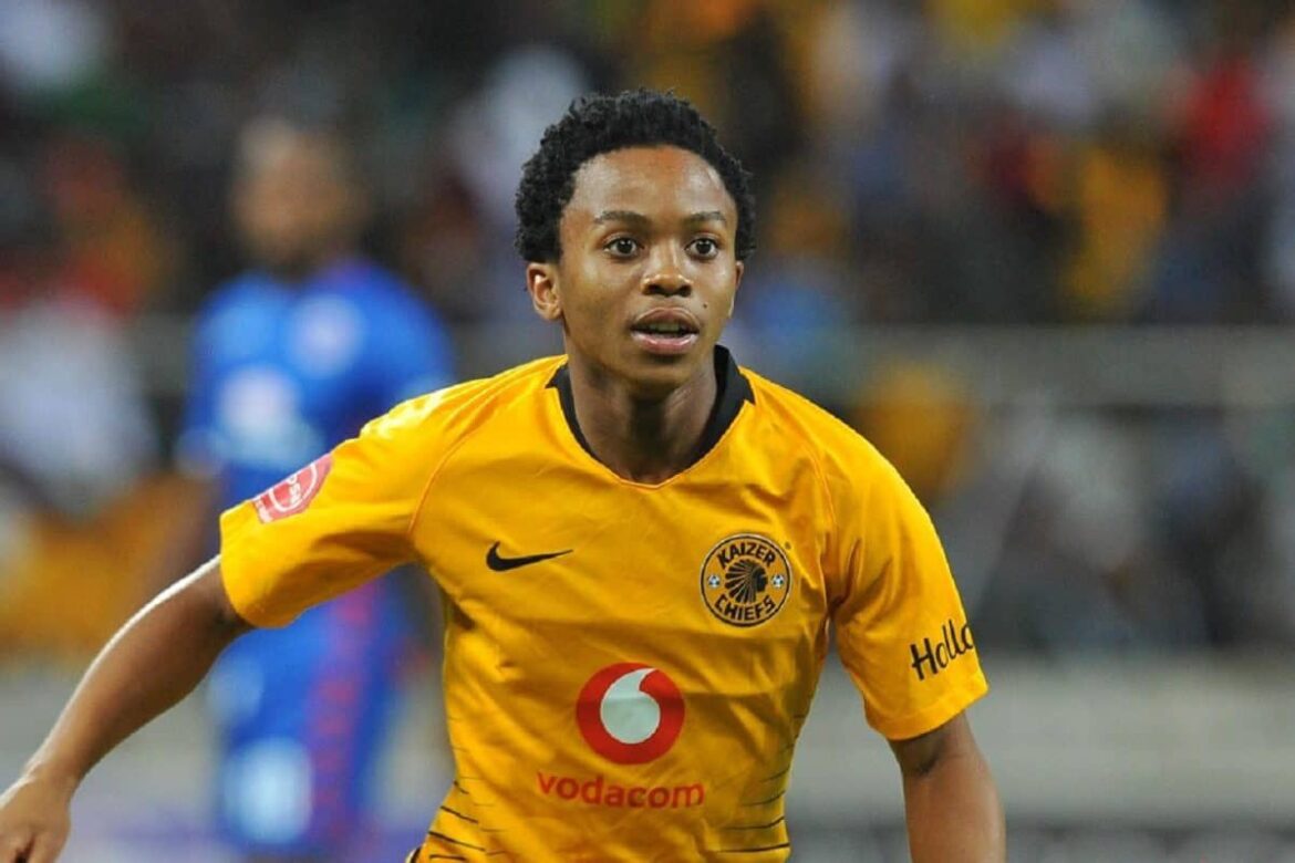 DStv Premiership Starting XI: Mamelodi Sundowns vs Kaizer Chiefs
