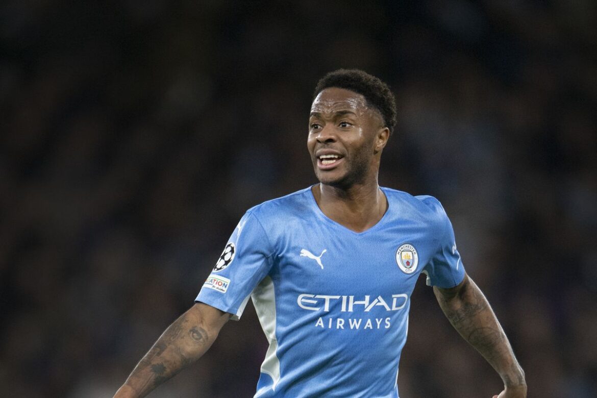 Chelsea are targeting Manchester City winger Raheem Sterling