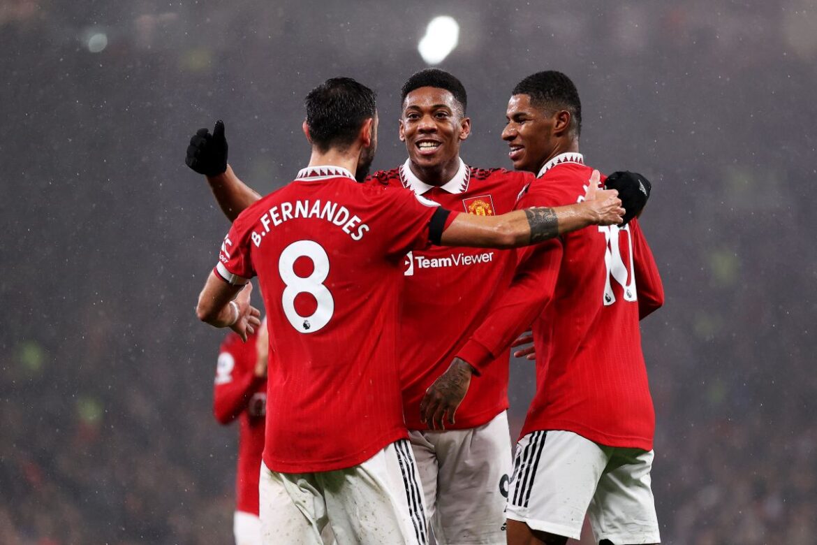 LIVE : Celebrating the Thrills: Spurs Outshine Man Utd in a Spectacular Premier League Clash