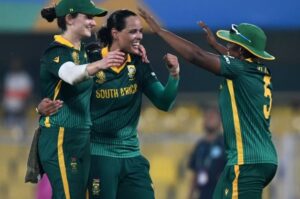 South Africa Choose to Bowl First in World Cup Final Against India After Rain Delay